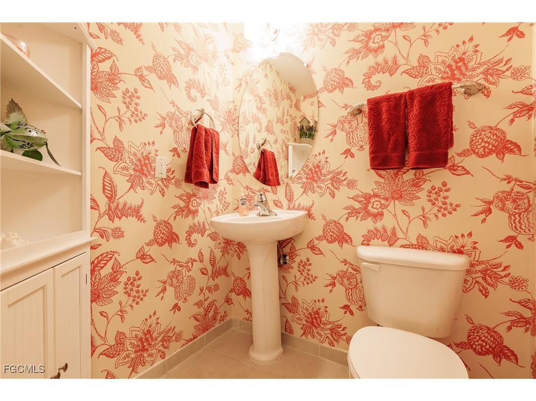 2825 Palm Beach Boulevard #214 Fort Myers FL 33916 2025009158 image7