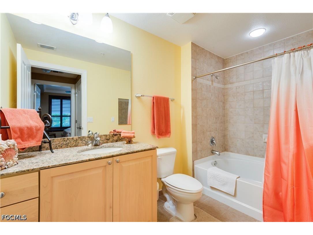 2825 Palm Beach Boulevard #219 Fort Myers FL 33916 2026015474 image8