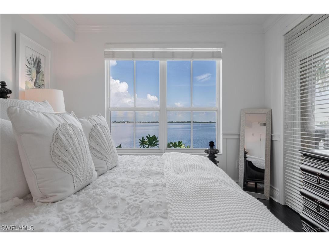 2825 Palm Beach Boulevard #220 Fort Myers FL 33916 223058806 image1