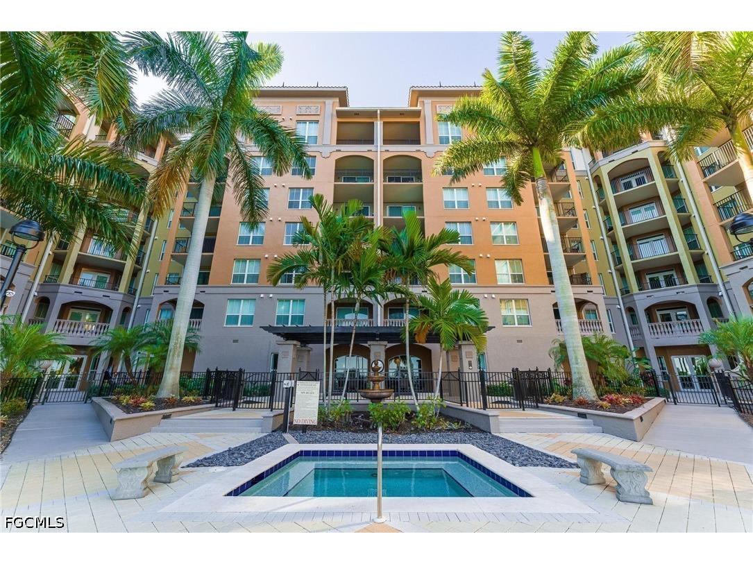 2825 Palm Beach Boulevard #308 Fort Myers FL 33916 2026027743 image1