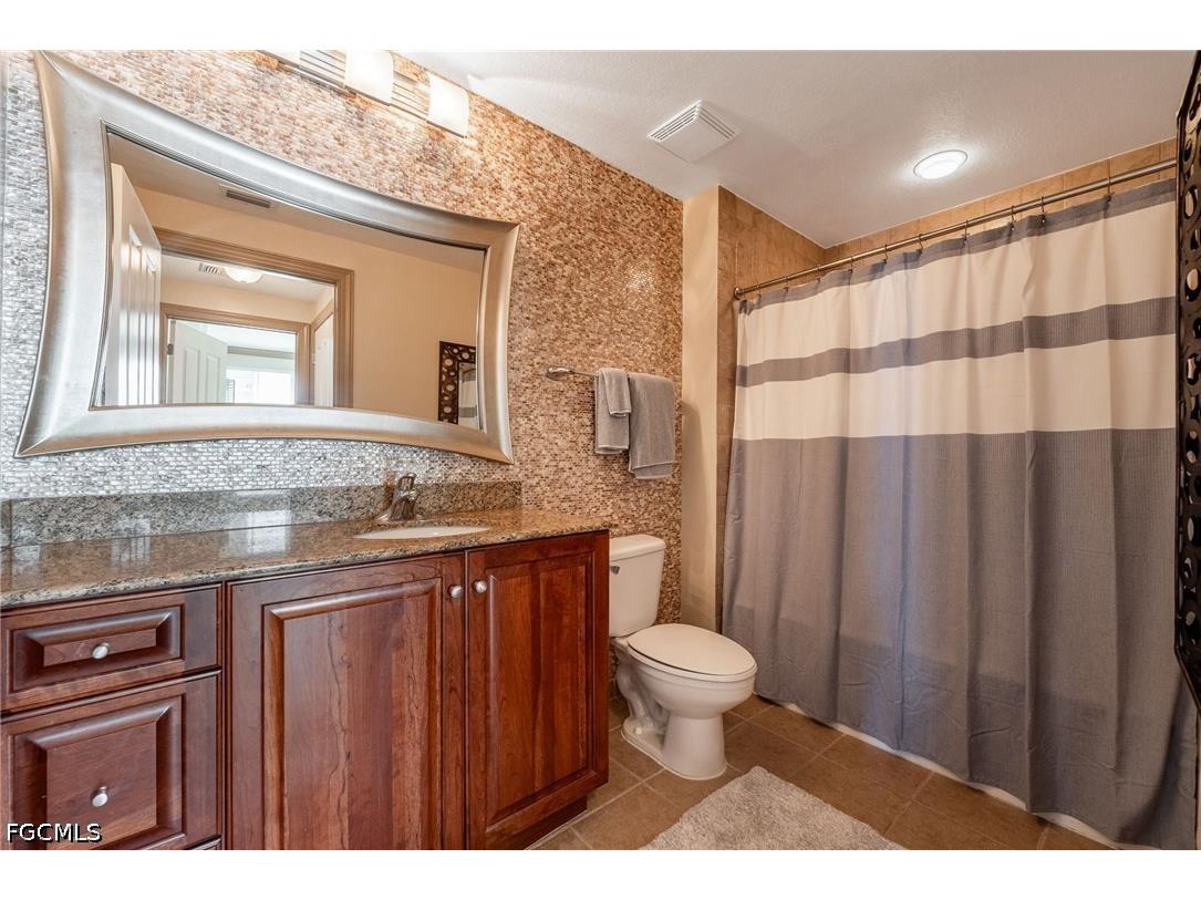 2825 Palm Beach Boulevard #401 Fort Myers FL 33916 2026019502 image33
