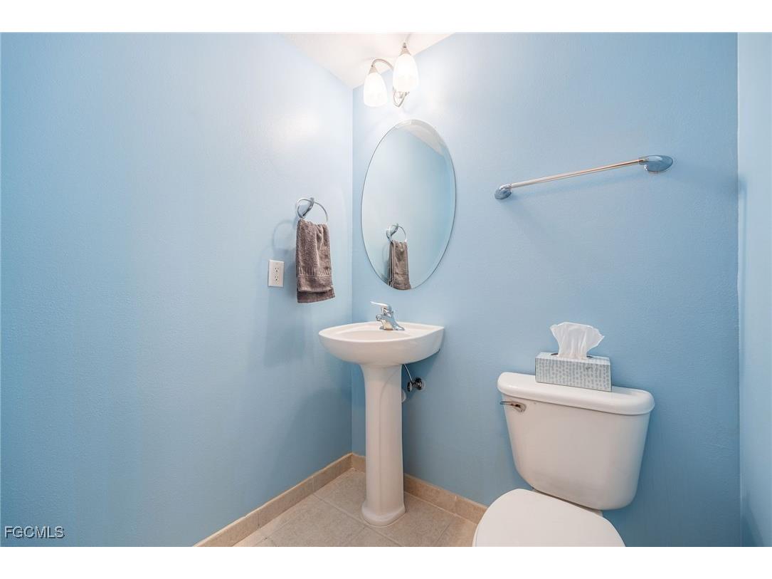 2825 Palm Beach Boulevard #615 Fort Myers FL 33916 2025021092 image17