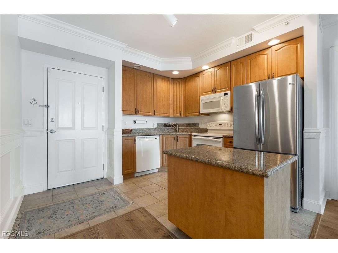 2825 Palm Beach Boulevard #618 Fort Myers FL 33916 2026013529 image4