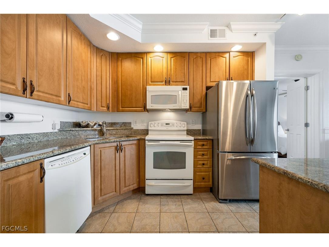 2825 Palm Beach Boulevard #618 Fort Myers FL 33916 2026013529 image7