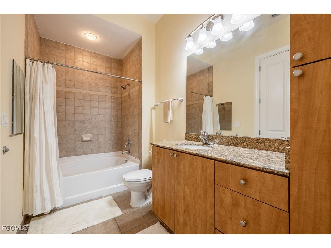 2825 Palm Beach Boulevard #706 Fort Myers FL 33916 2025004980 image26