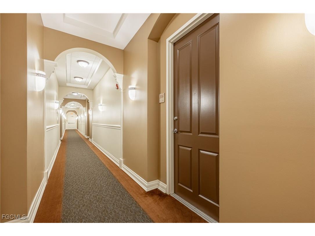 2825 Palm Beach Boulevard #706 Fort Myers FL 33916 2025004980 image3