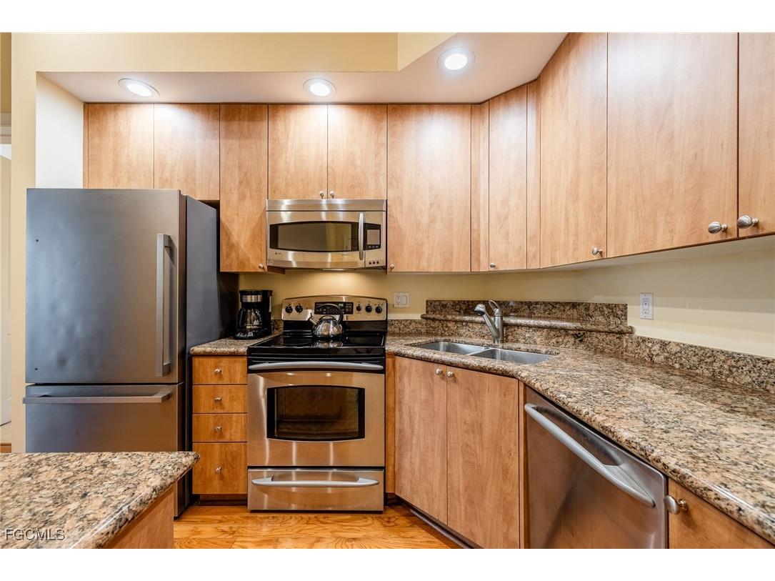 2825 Palm Beach Boulevard #706 Fort Myers FL 33916 2025015610 image4