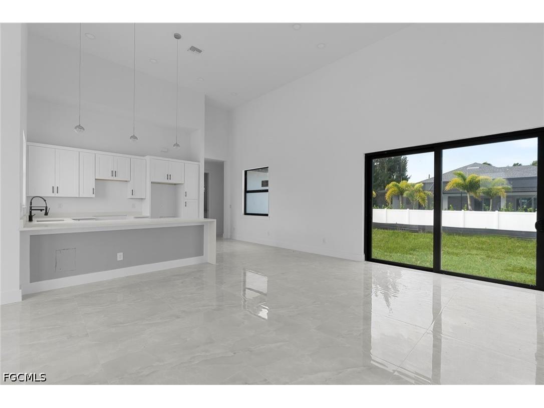 2826 NW 42nd Avenue Cape Coral FL 33993 2026018602 image5