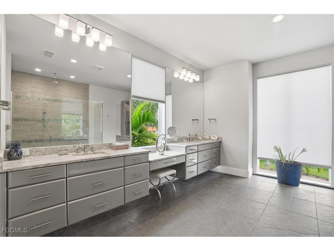 2826 SW 44th Terrace Cape Coral FL 33914 2025018027 image21