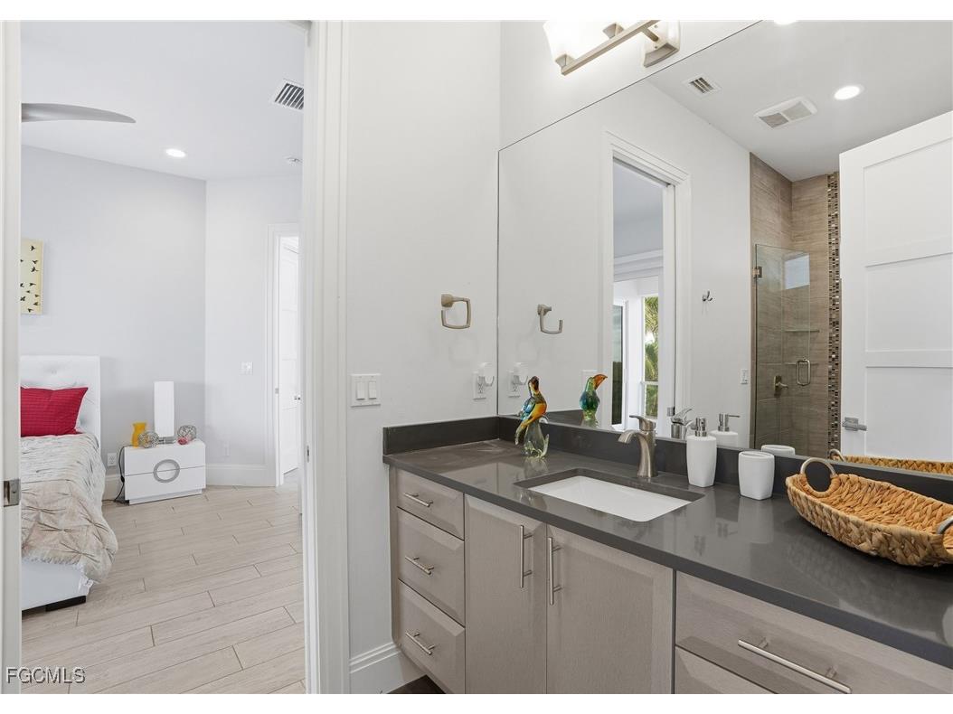 2826 SW 44th Terrace Cape Coral FL 33914 2025018027 image26