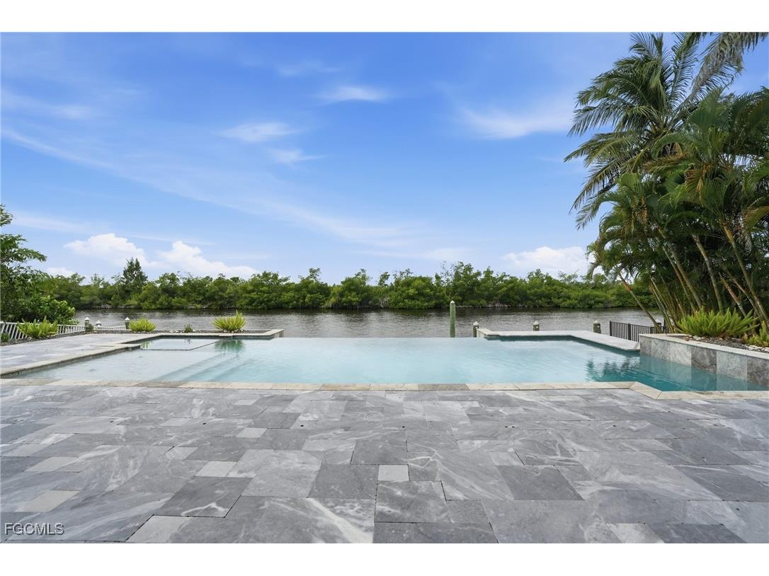 2826 SW 44th Terrace Cape Coral FL 33914 2025018027 image35