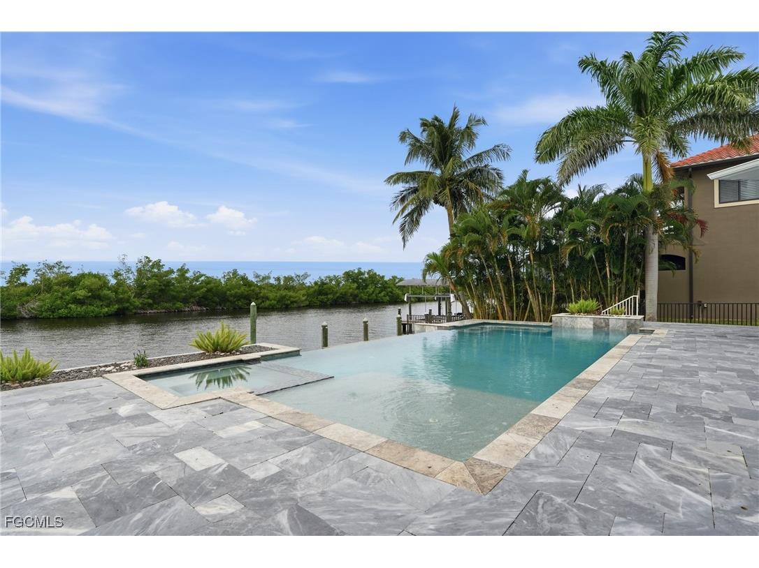 2826 SW 44th Terrace Cape Coral FL 33914 2025018027 image37