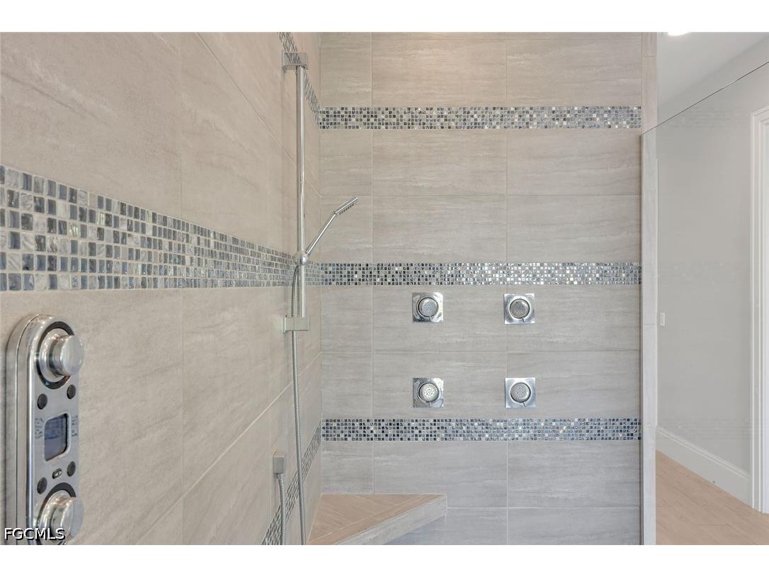 2826 SW 44th Terrace Cape Coral FL 33914 2026015974 image33