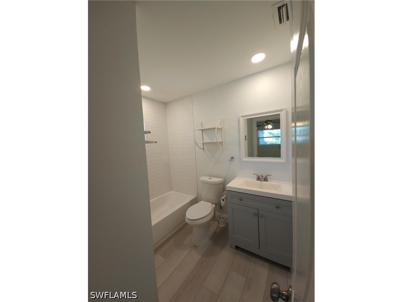 2826 West Road Fort Myers FL 33905 226018257 image27
