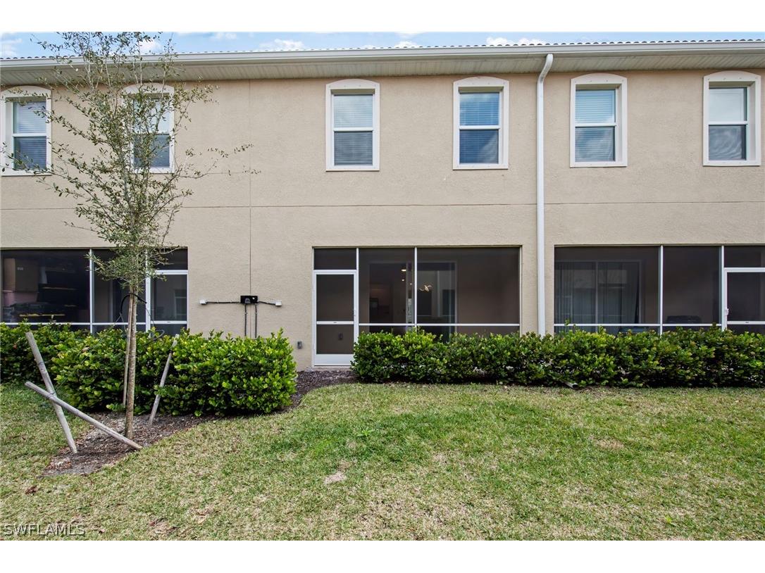2827 Blossom Way Naples FL 34120 226007728 image21