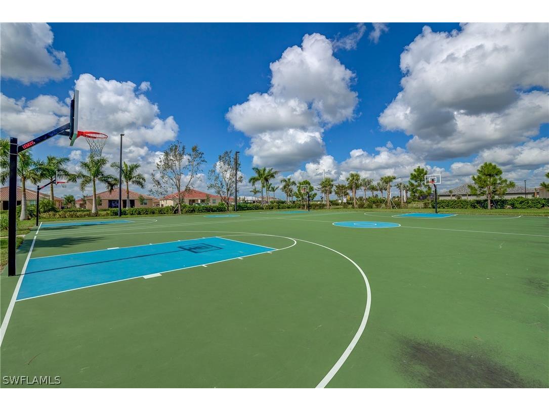 2827 Blossom Way Naples FL 34120 226007728 image32