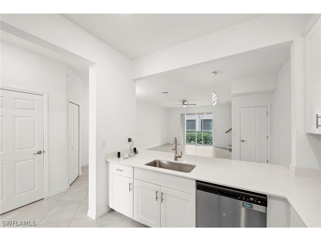 2827 Blossom Way Naples FL 34120 226007728 image9