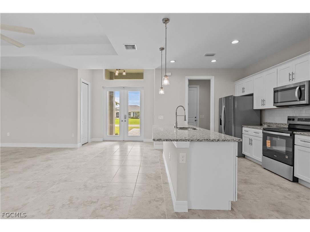 2827 NW 14th Terrace Cape Coral FL 33993 2025025323 image27