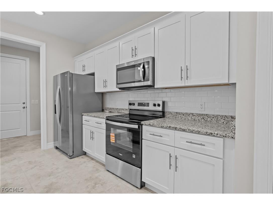 2827 NW 14th Terrace Cape Coral FL 33993 2025025323 image28