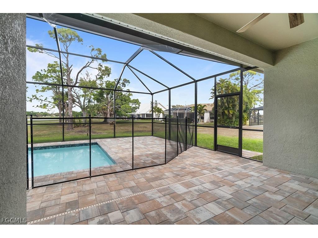 2827 NW 14th Terrace Cape Coral FL 33993 2025025323 image30
