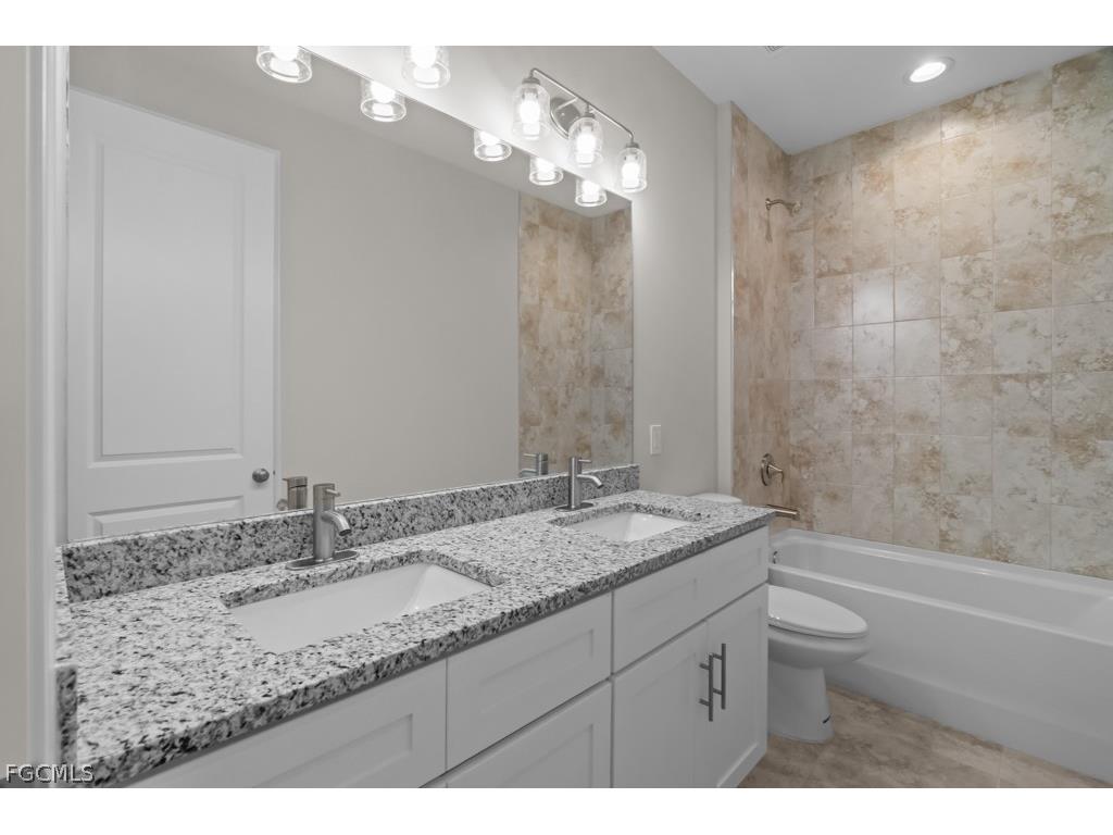 2827 NW 14th Terrace Cape Coral FL 33993 2025025323 image45