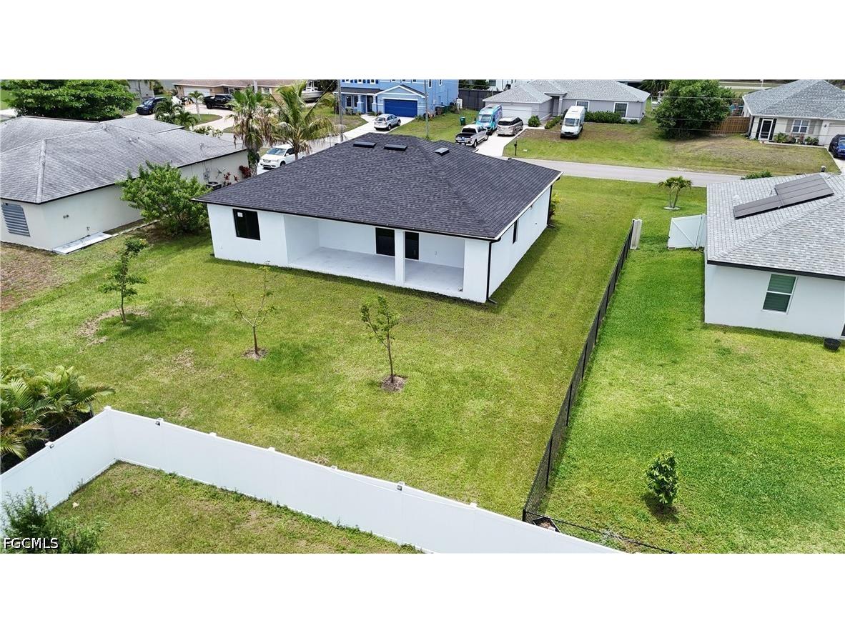 2827 SW 2nd Lane Cape Coral FL 33991 2026028077 image11