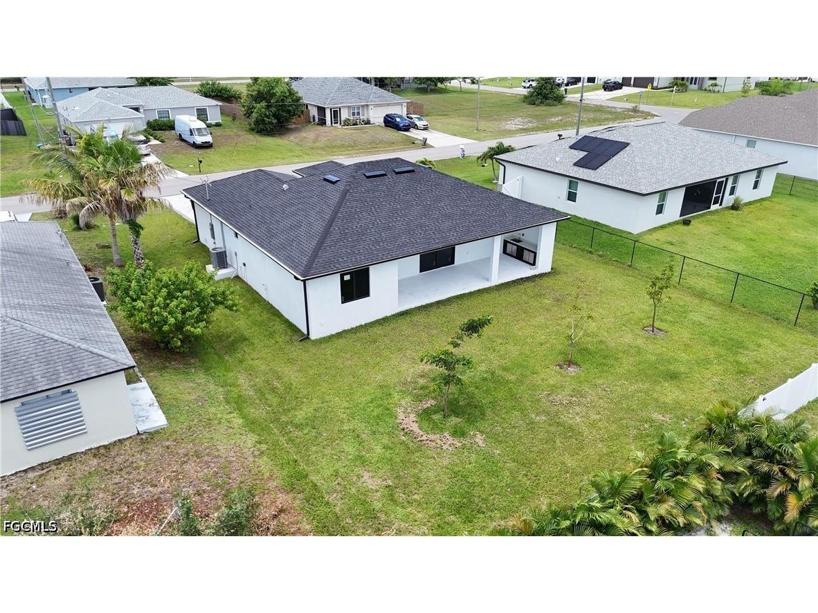 2827 SW 2nd Lane Cape Coral FL 33991 2026028077 image13