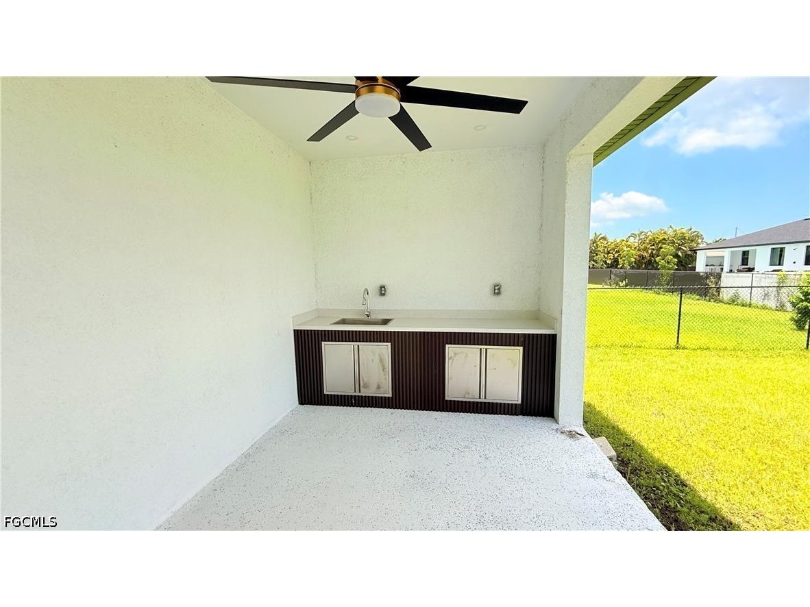 2827 SW 2nd Lane Cape Coral FL 33991 2026028077 image16