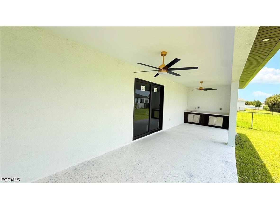 2827 SW 2nd Lane Cape Coral FL 33991 2026028077 image17