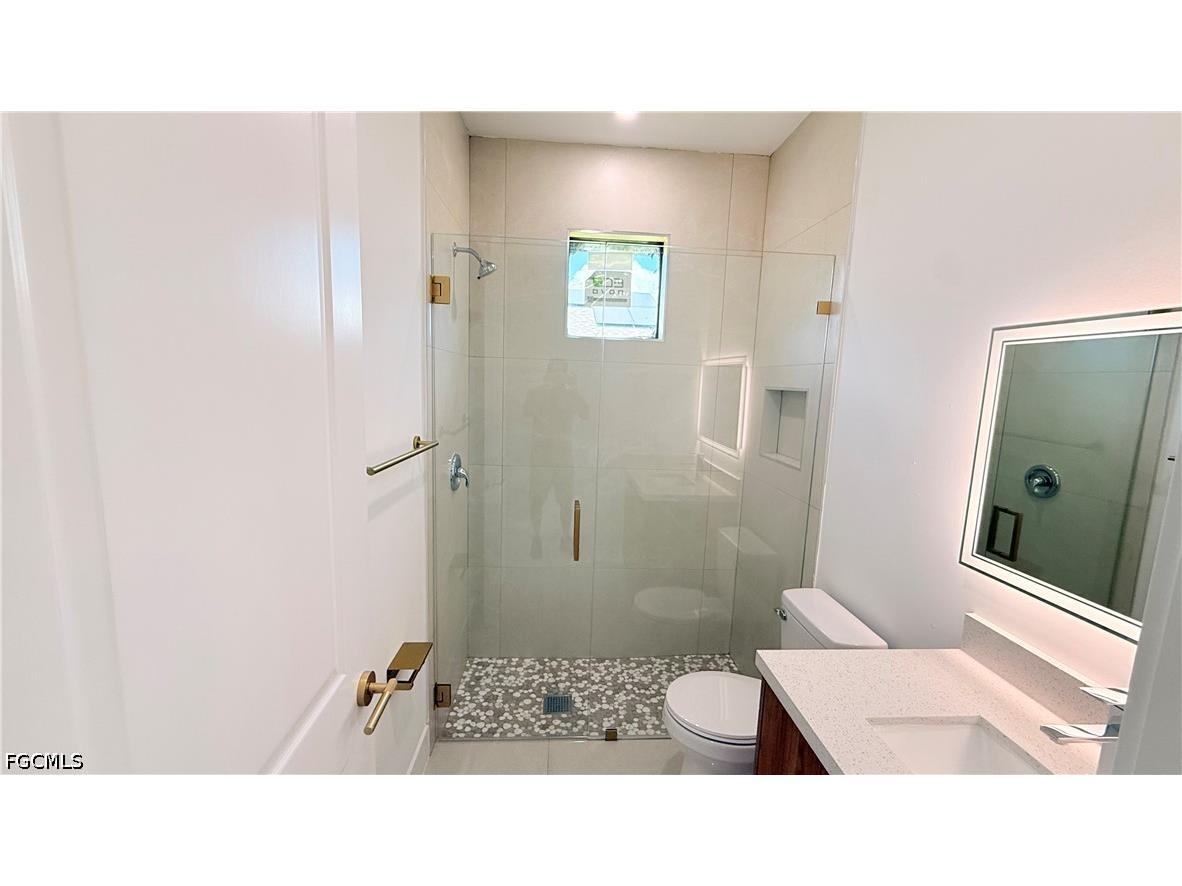 2827 SW 2nd Lane Cape Coral FL 33991 2026028077 image36