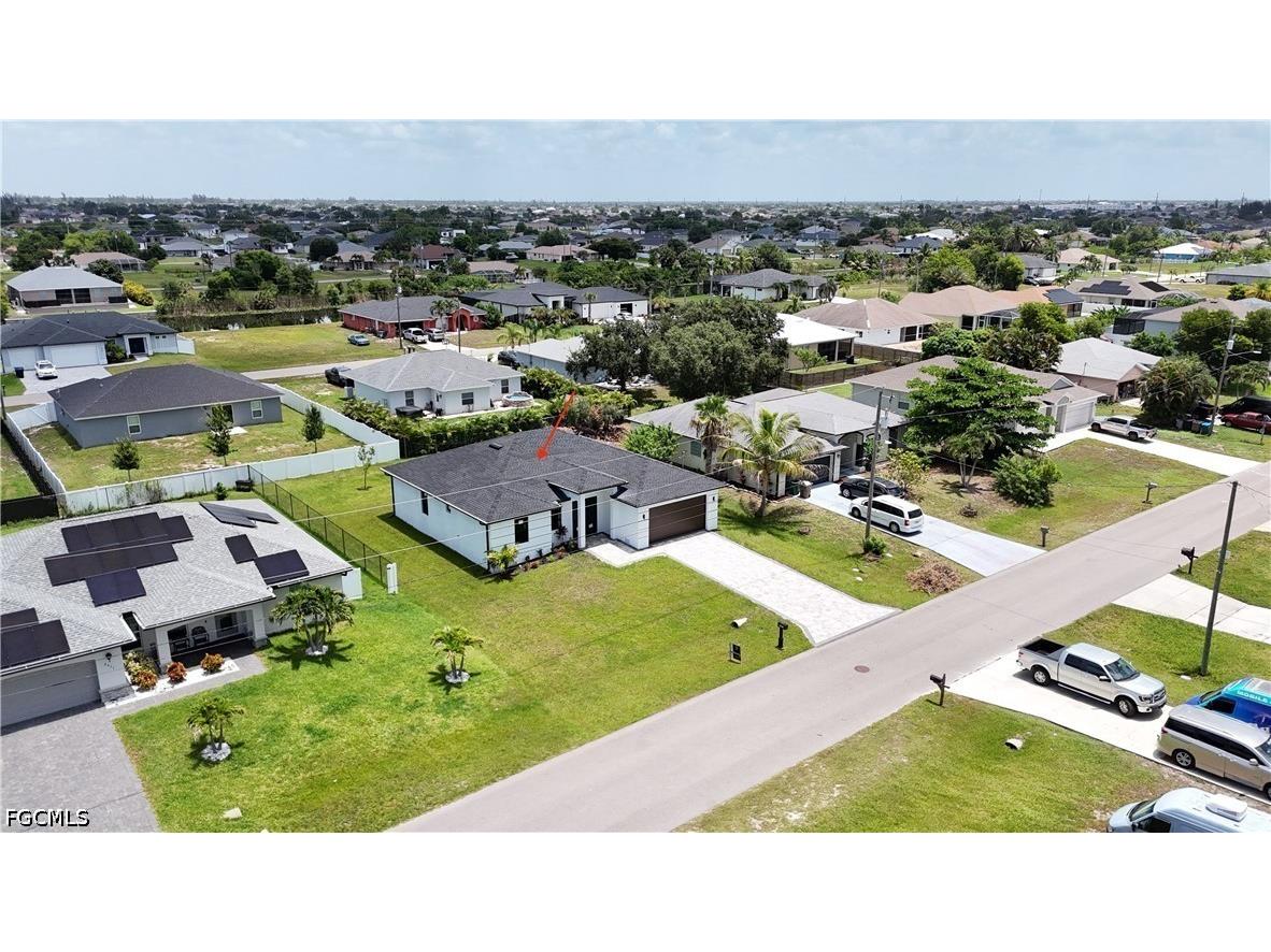 2827 SW 2nd Lane Cape Coral FL 33991 2026028077 image4