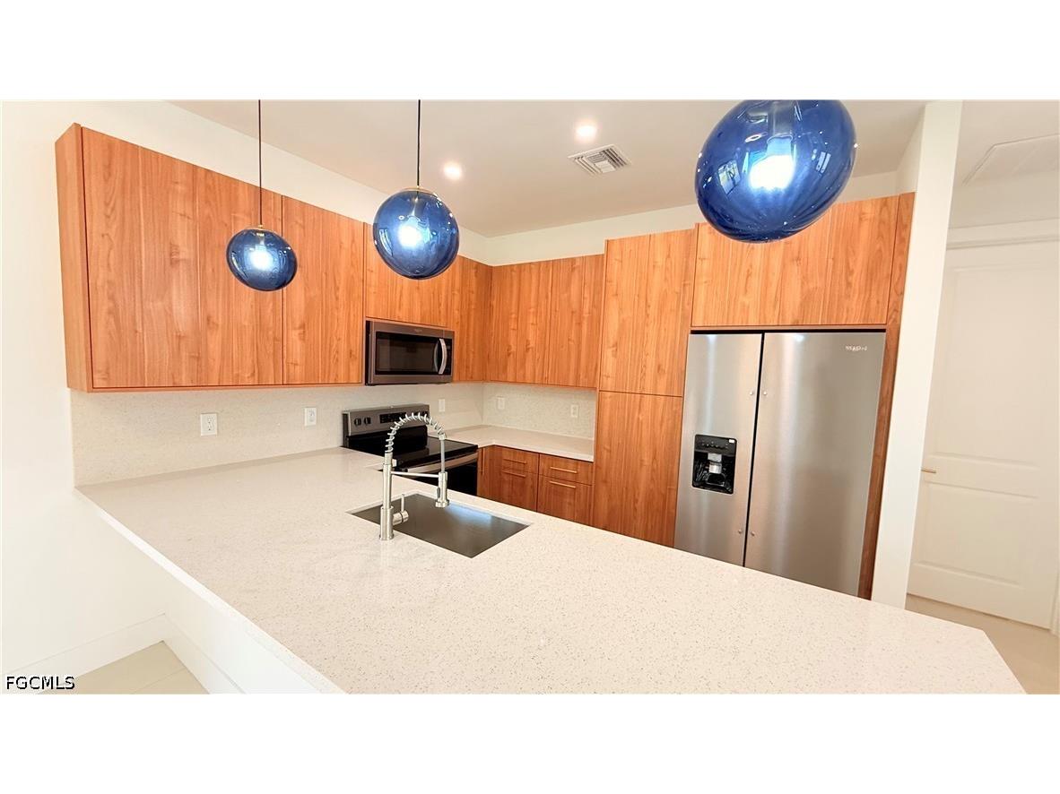 2827 SW 2nd Lane Cape Coral FL 33991 2026028077 image42