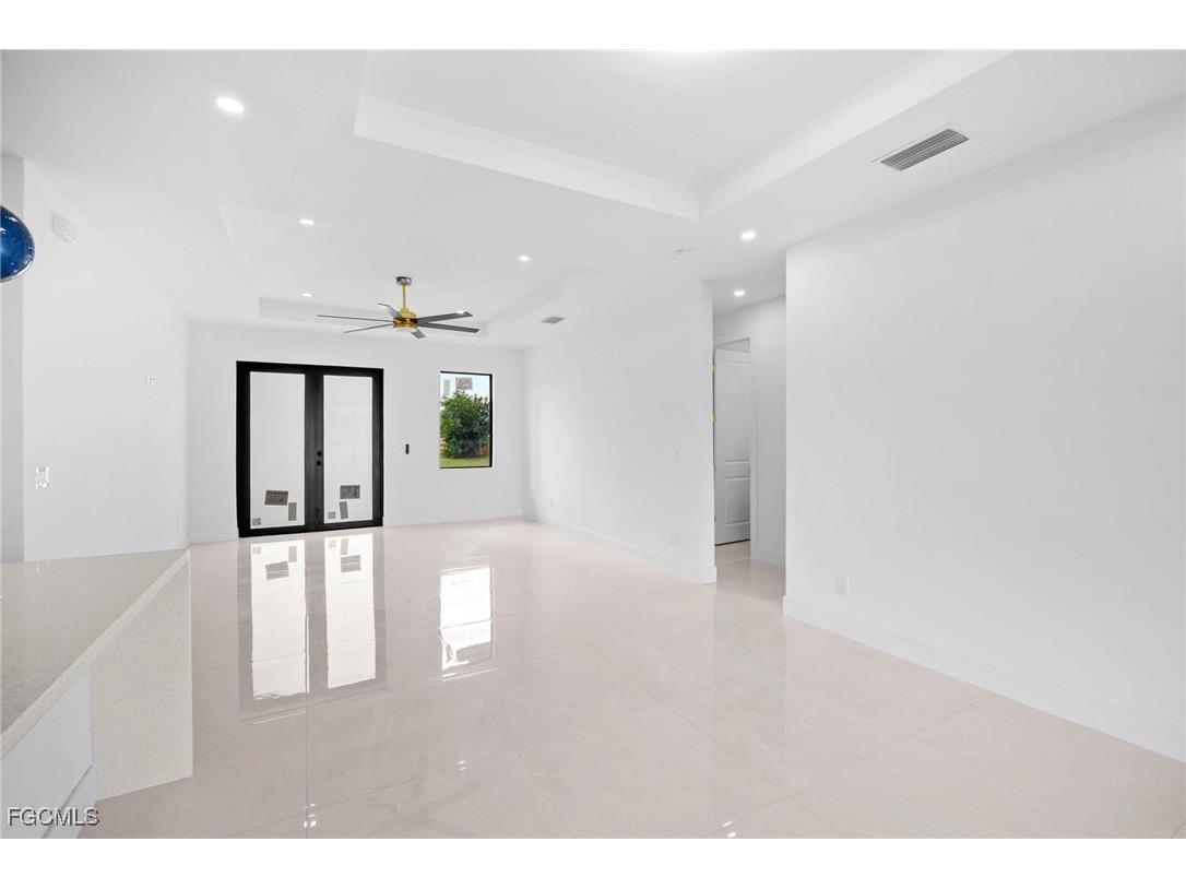 2827 SW 2nd Lane Cape Coral FL 33991 2025023870 image13