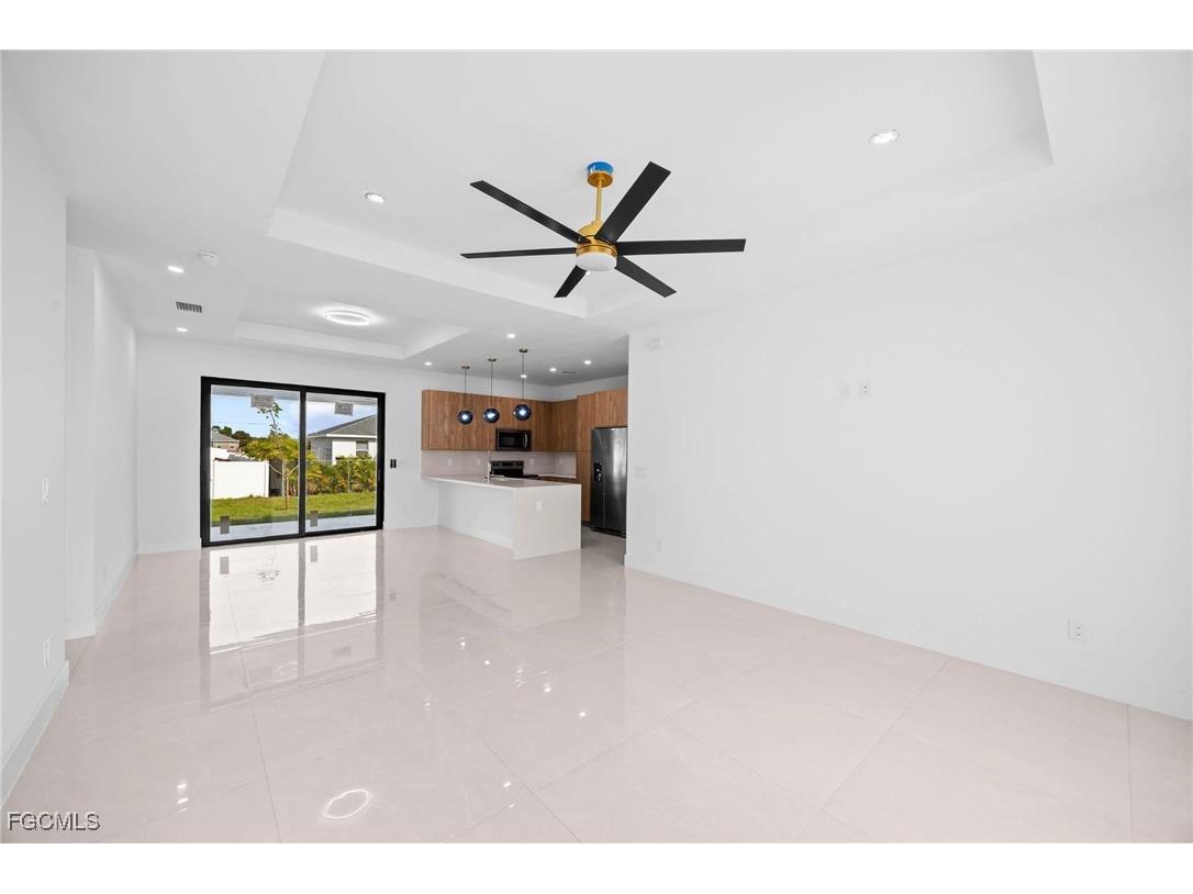 2827 SW 2nd Lane Cape Coral FL 33991 2025023870 image15