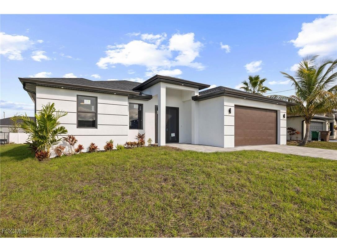 2827 SW 2nd Lane Cape Coral FL 33991 2025023870 image2