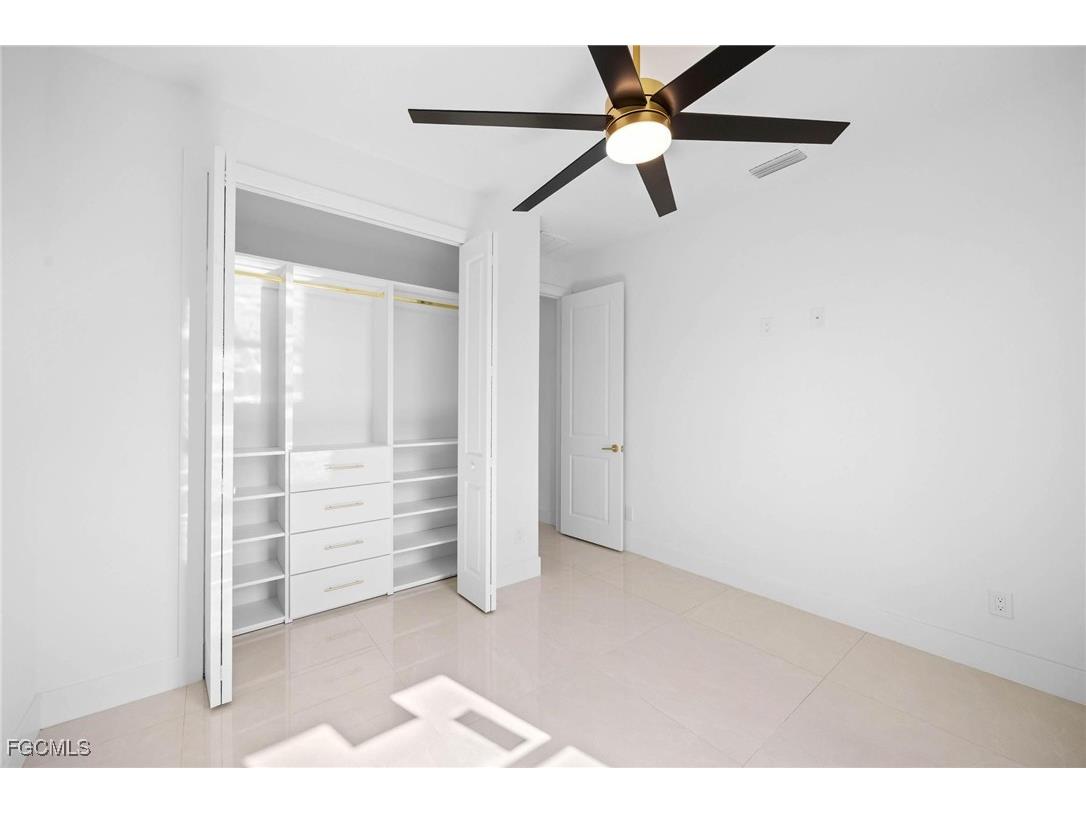 2827 SW 2nd Lane Cape Coral FL 33991 2025023870 image23