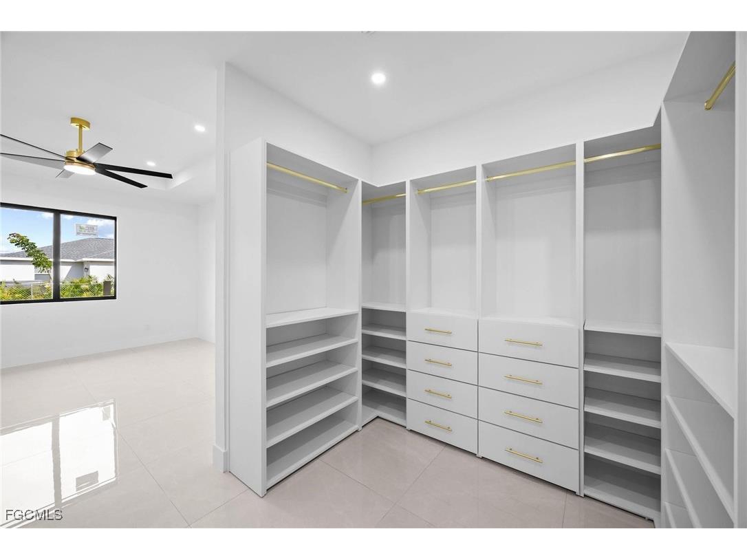 2827 SW 2nd Lane Cape Coral FL 33991 2025023870 image28