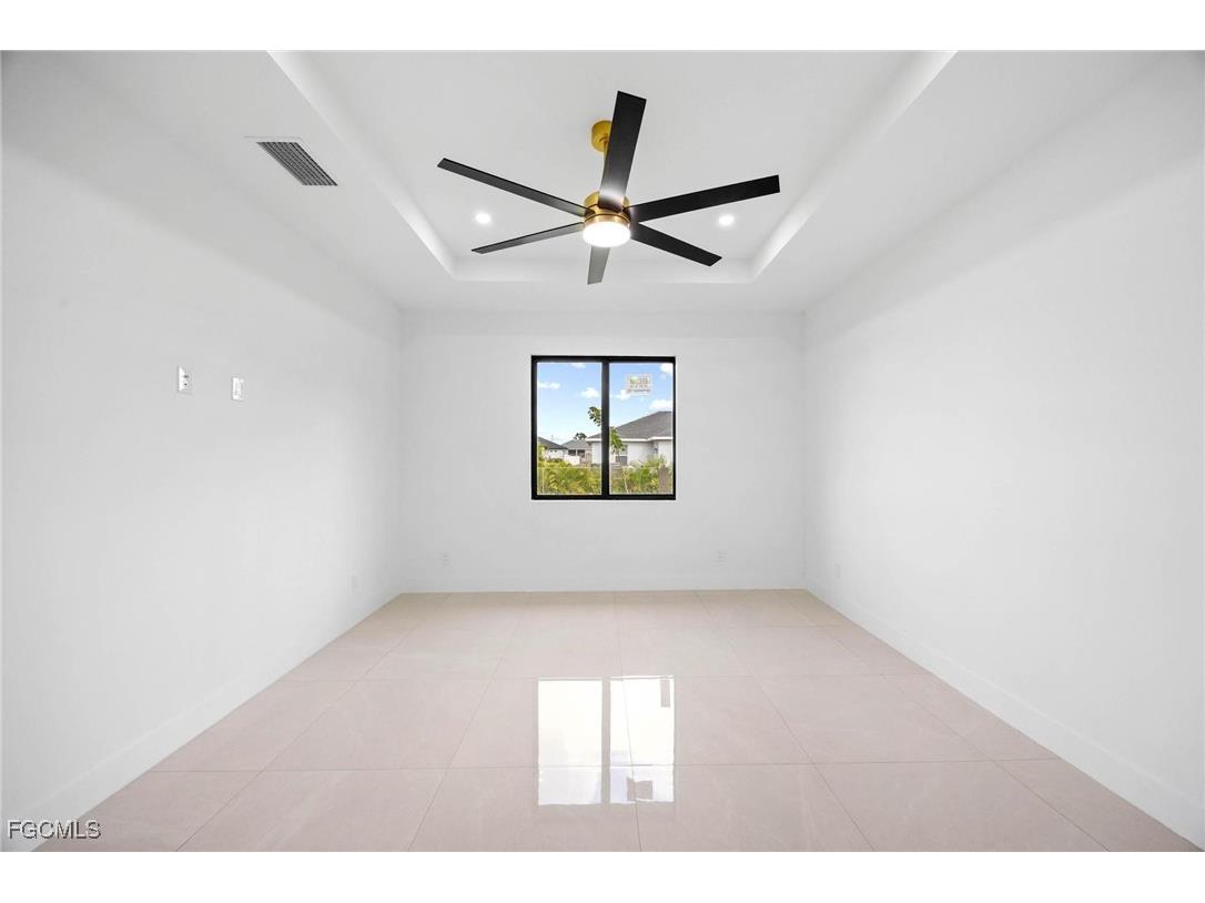 2827 SW 2nd Lane Cape Coral FL 33991 2025023870 image33