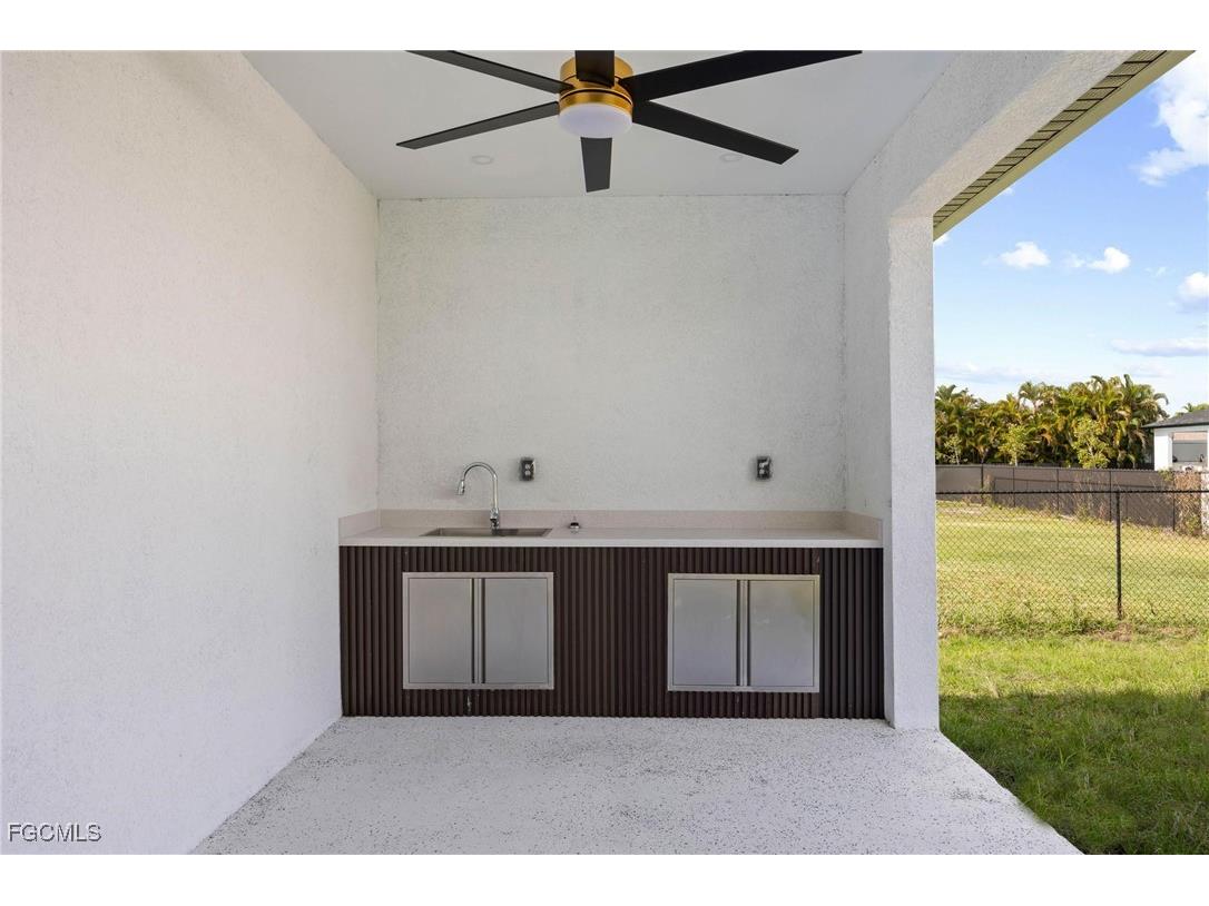 2827 SW 2nd Lane Cape Coral FL 33991 2025023870 image36