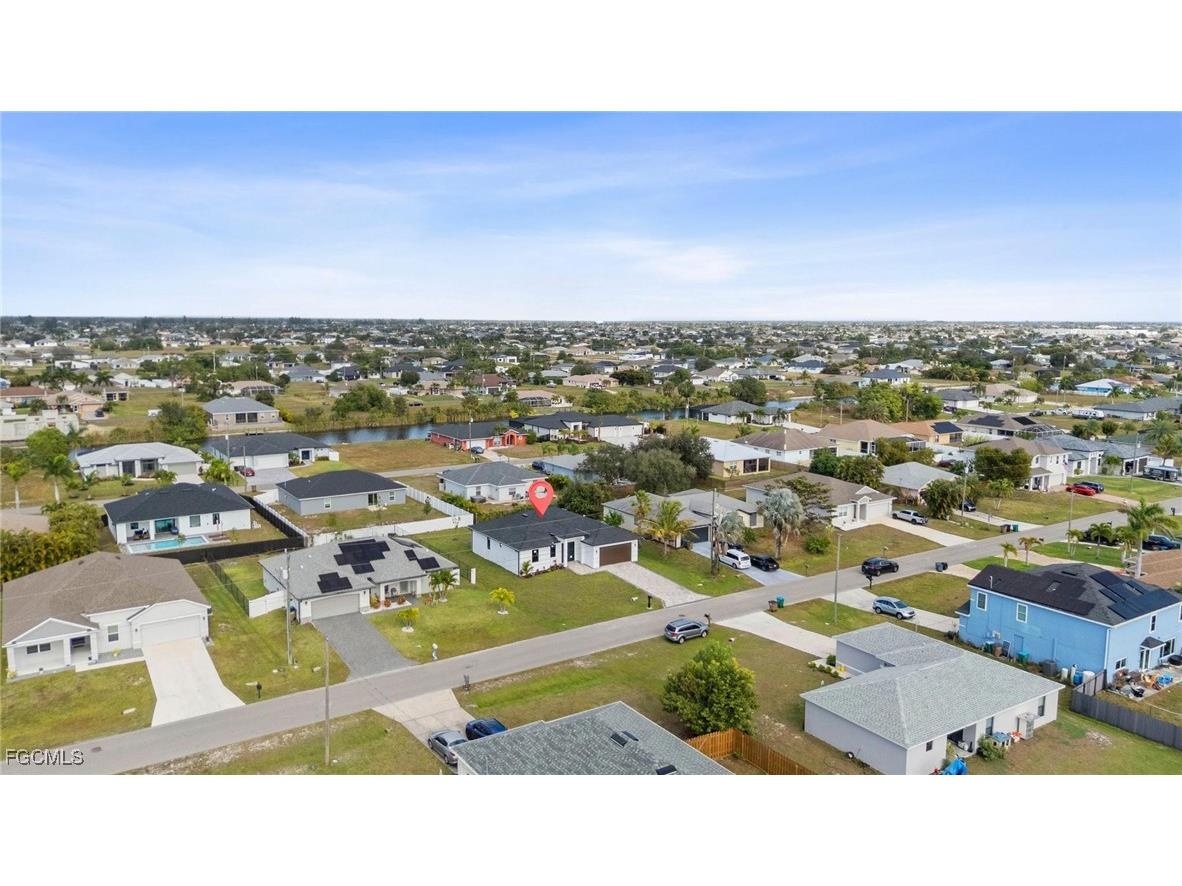 2827 SW 2nd Lane Cape Coral FL 33991 2025023870 image43