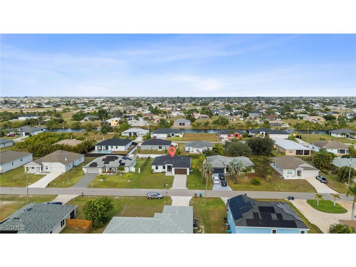 2827 SW 2nd Lane Cape Coral FL 33991 2025023870 image44