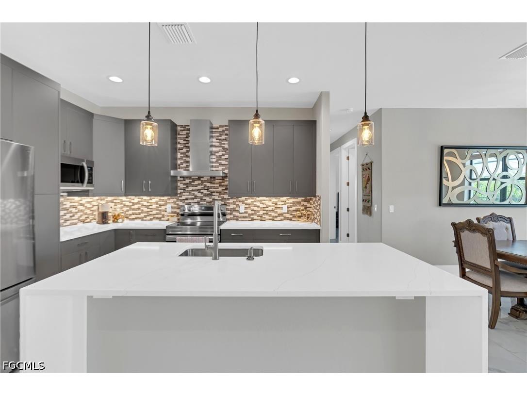 2827 SW 32nd Street Cape Coral FL 33914 2026022208 image11