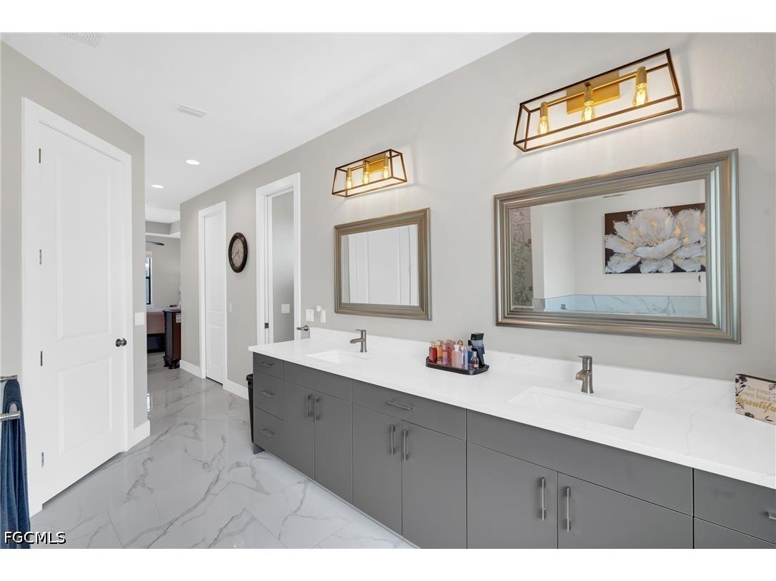 2827 SW 32nd Street Cape Coral FL 33914 2026022208 image23