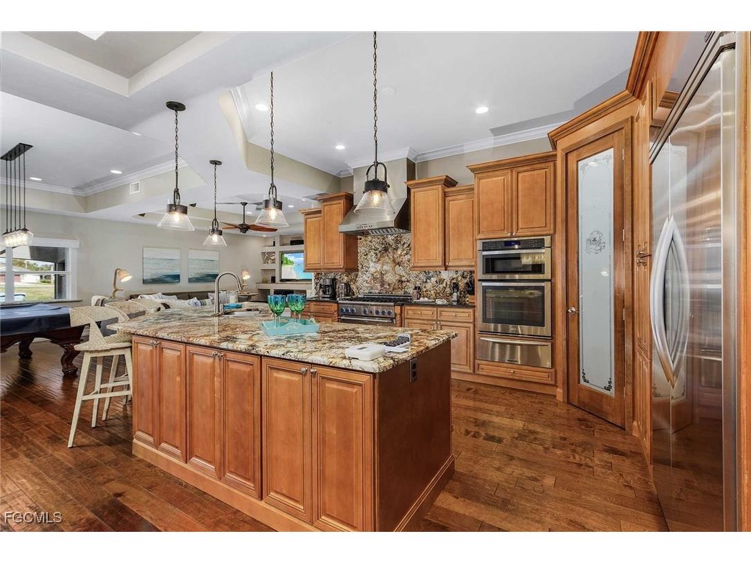 2827 SW 33rd Street Cape Coral FL 33914 2025009741 image6