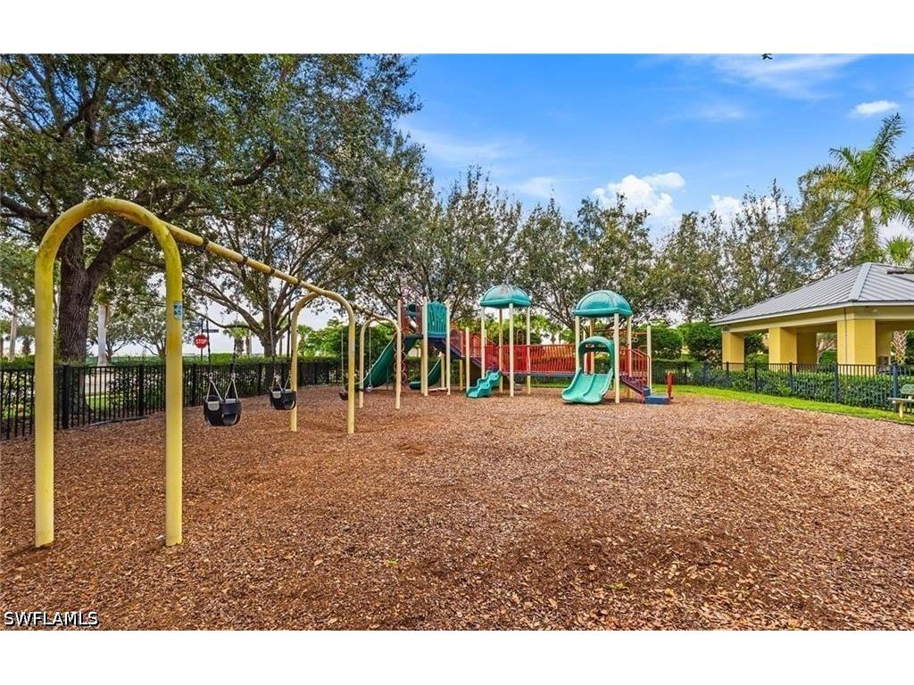 2828 Citrus Street Naples FL 34120 226015638 image36