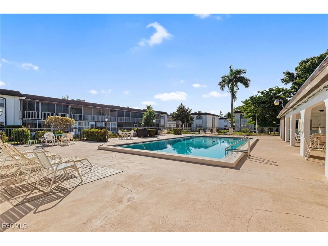 2828 Jackson Street #D8 Fort Myers FL 33901 2025017953 image32