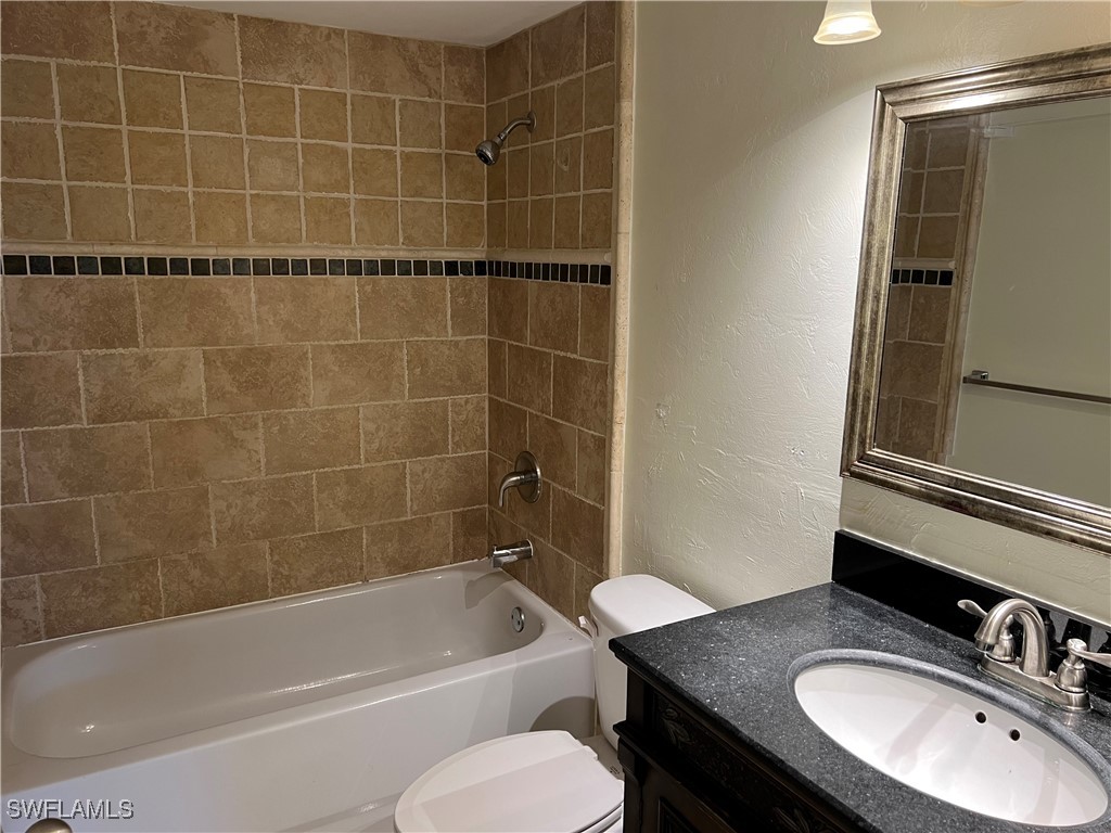 2828 Jackson Street #E6 Fort Myers FL 33901 224089006 image14