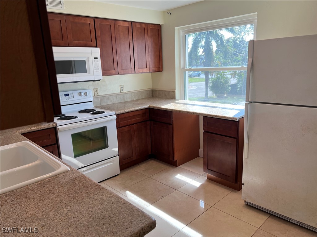 2828 Jackson Street #E6 Fort Myers FL 33901 224089006 image6