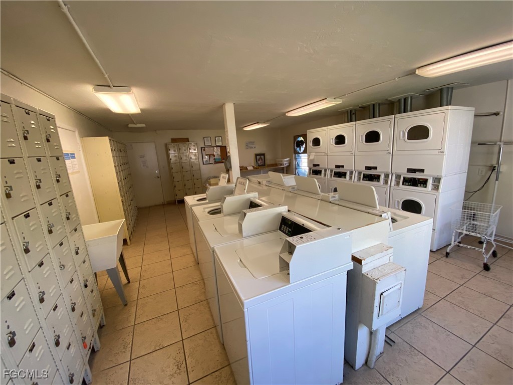 2828 Jackson Street #F-7 Fort Myers FL 33901 2025003116 image17