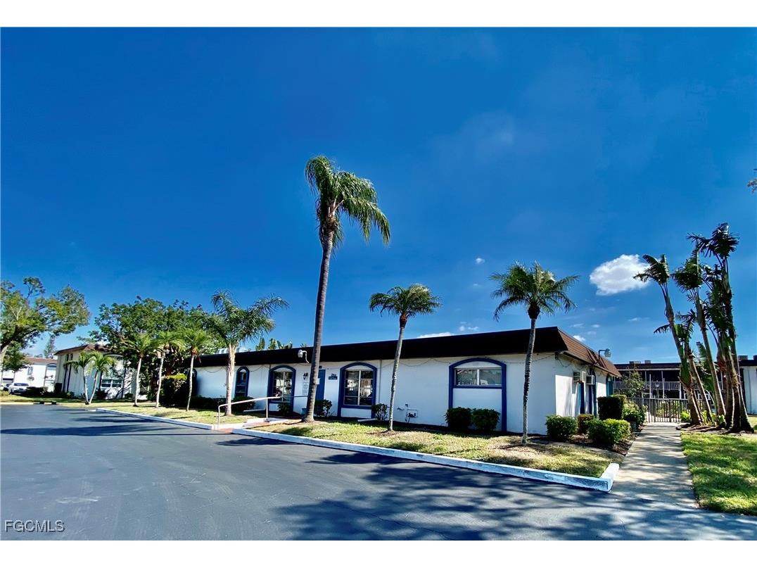 2828 Jackson Street #I-1 Fort Myers FL 33901 2025020636 image35